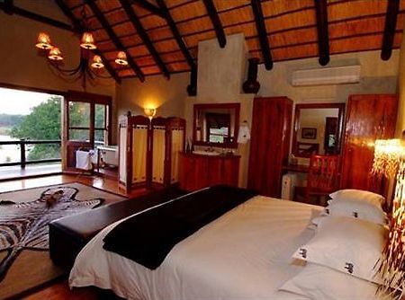 Indlovu River Lodge Karongwe Game Reserve Екстериор снимка