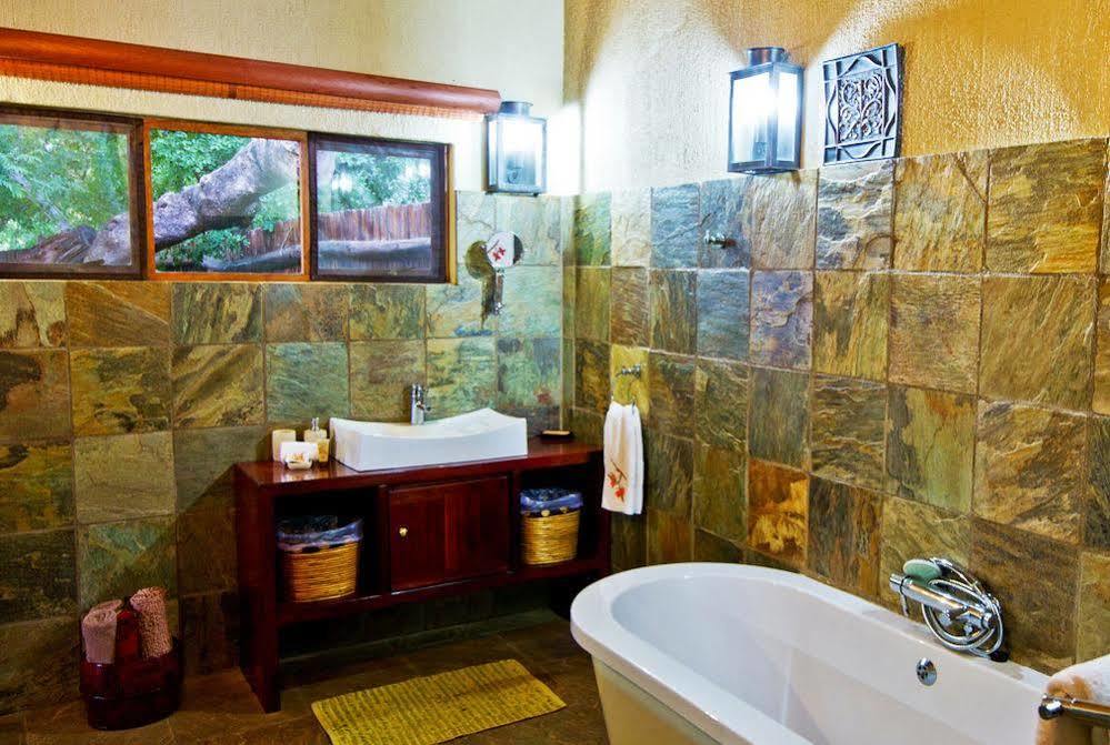 Indlovu River Lodge Karongwe Game Reserve Екстериор снимка