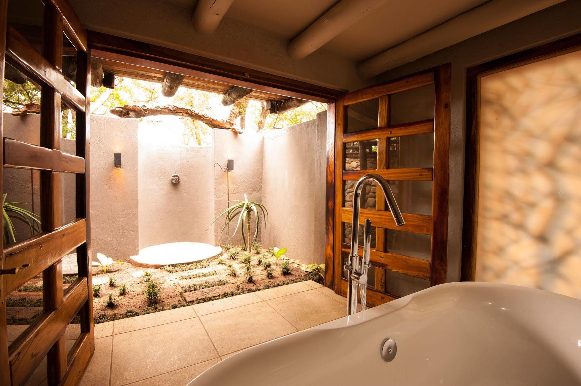 Indlovu River Lodge Karongwe Game Reserve Екстериор снимка